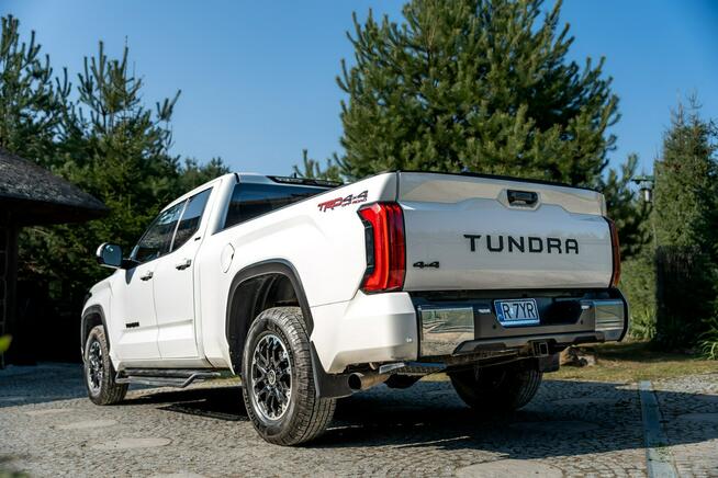 Toyota Tundra Crewmax Platinum