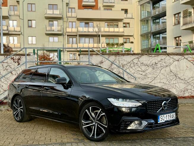 Volvo V90 T8 AWD Plug-In Hybrid R-Design