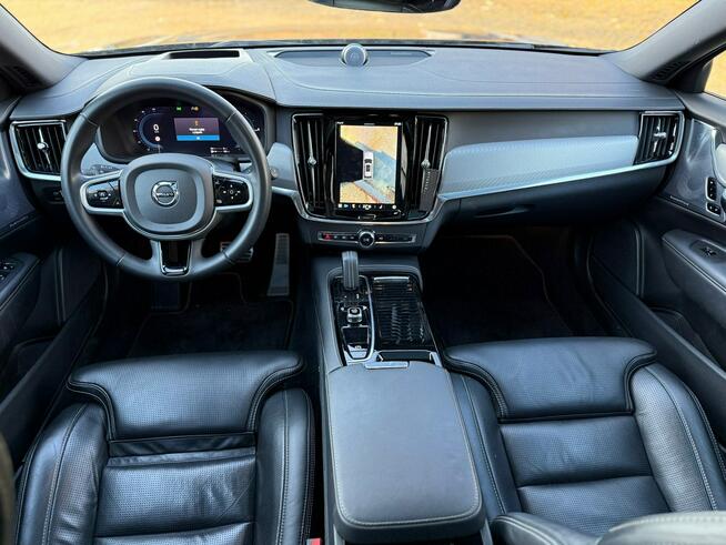 Volvo V90 T8 AWD Plug-In Hybrid R-Design