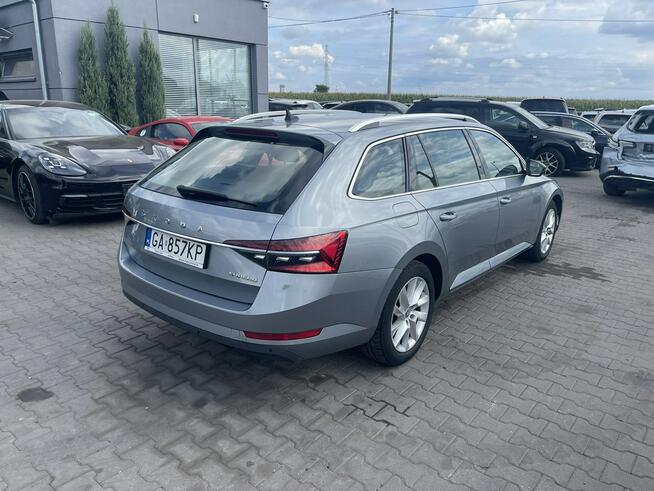 Škoda Superb DSG Podgrzewanie Klimatronik Virtual cockpit 190KM