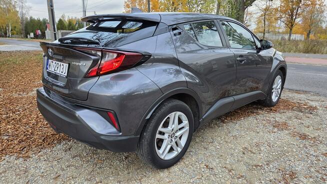 Toyota C-HR 1.8 HSD Lift 41 tyś km Ast. Pasa Distronic kamera Super Stan