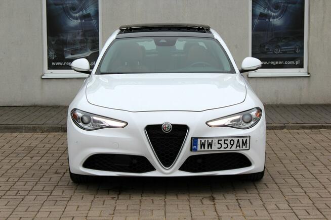 Alfa Romeo Giulia 2.0 Turbo Kamera Cofania Automat Panorama Nawigacja Skóra Tempomat
