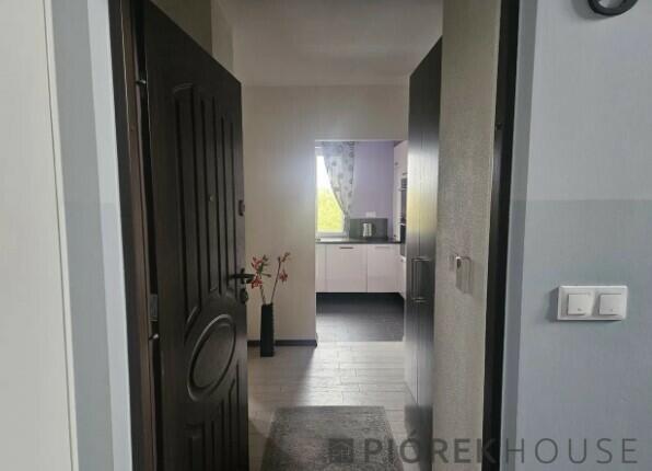 4-pokojowe mieszkanie w Markach