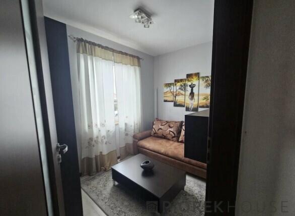 4-pokojowe mieszkanie w Markach