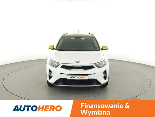 Kia Stonic klima auto grzane fotele czujniki parkowania