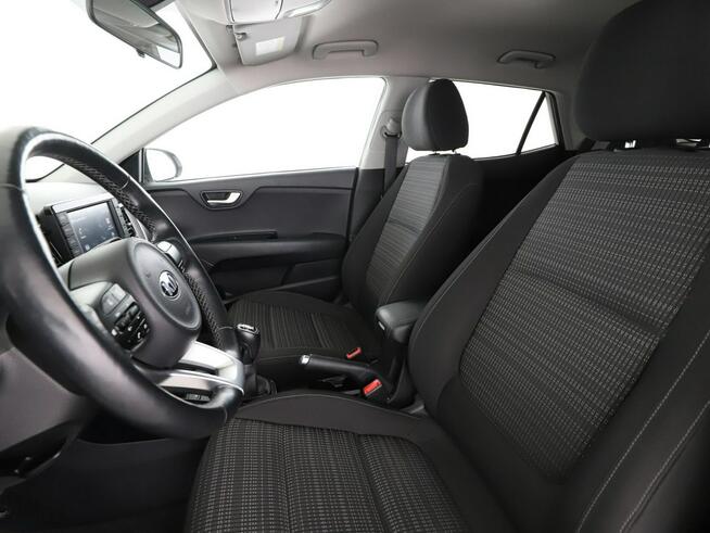 Kia Stonic klima auto grzane fotele czujniki parkowania