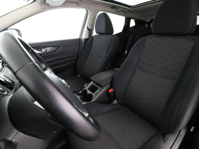 Nissan Qashqai Navi Panorama Czujniki parkowania Klimatyzacja Podgrzewane fotele Blue