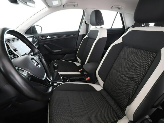 Volkswagen T-Roc full LED navi klima auto virtual cocpit czujniki parkowania