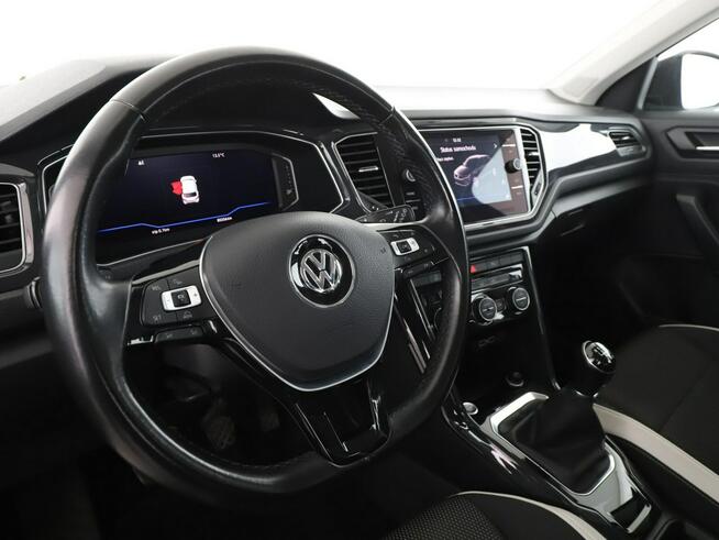 Volkswagen T-Roc full LED navi klima auto virtual cocpit czujniki parkowania