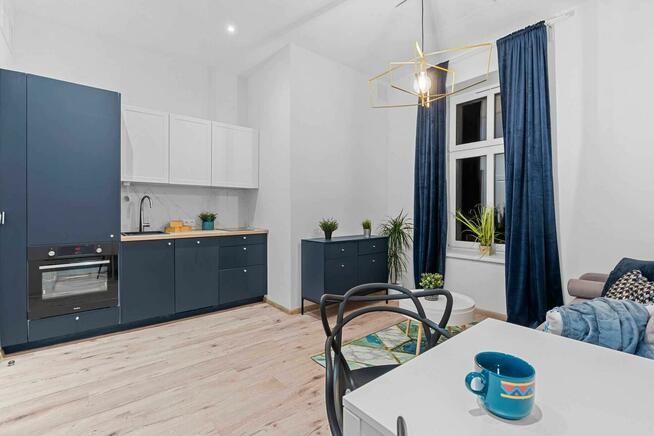 Przytulna tania kawalerka w centrum / Internet w cenie