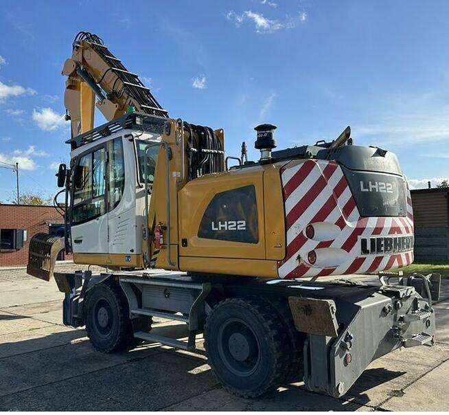 KOPARKA PRZEŁADUNKOWA LIEBHERR LH 22 M LITRONIC