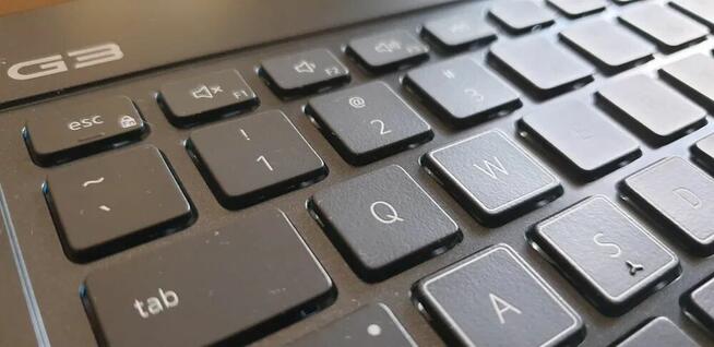 Obudowa, Palmrest, klawiatura oryginalny Dell G3 procesor In