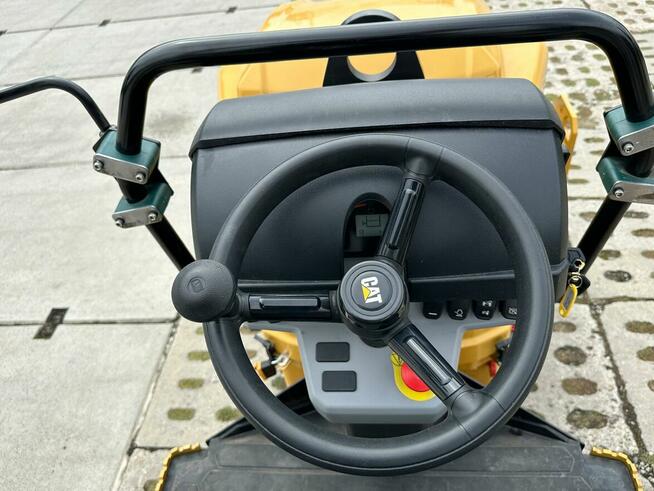 WALEC DROGOWY MARKI CATERPILLAR CB2.7 GC