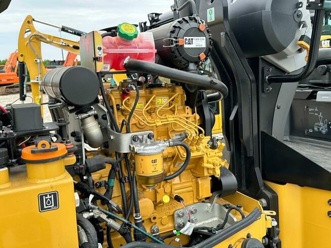 WALEC DROGOWY MARKI CATERPILLAR CB2.7 GC