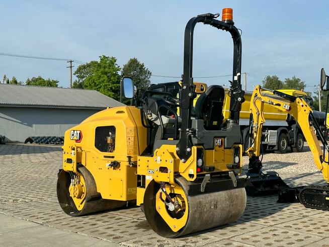 WALEC DROGOWY MARKI CATERPILLAR CB2.7 GC