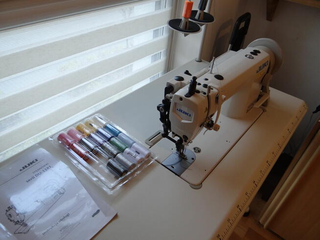 Maszyna do szycia średniego i ciężkiego Juki 1181N