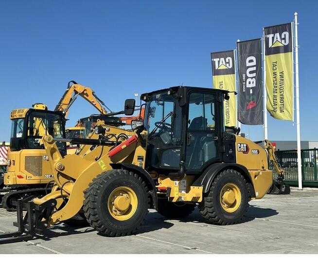 ŁADOWARKA KOŁOWA CATERPILLAR 906