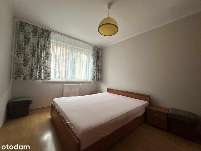 Al. M. Kromera, 2 pokoje, balkon, garaż