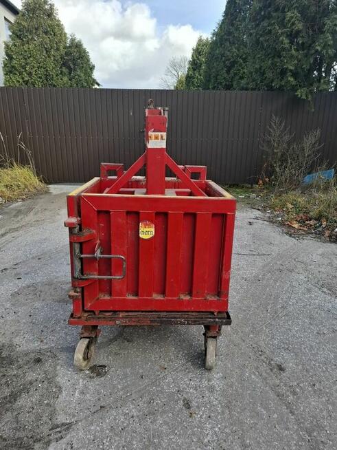 Belownica prasa kompaktor do foli kartonu makulatury śmieci