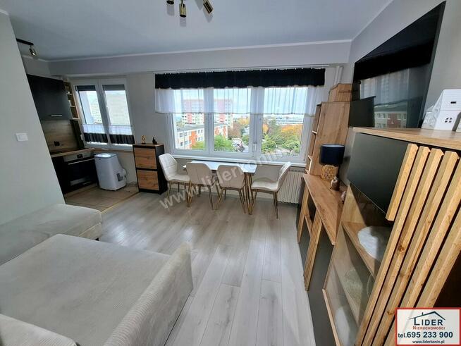 Sprzedam mieszkanie • 2 pokoje • 6. piętro • Konin, os. V