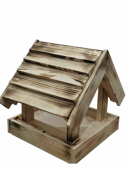 Drewno świerkowe – kantówki, deski, listwy, opaski, cokoły