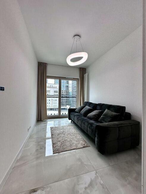 Nowoczesne 3-pokojowe mieszkanie z widokiem na centrum.