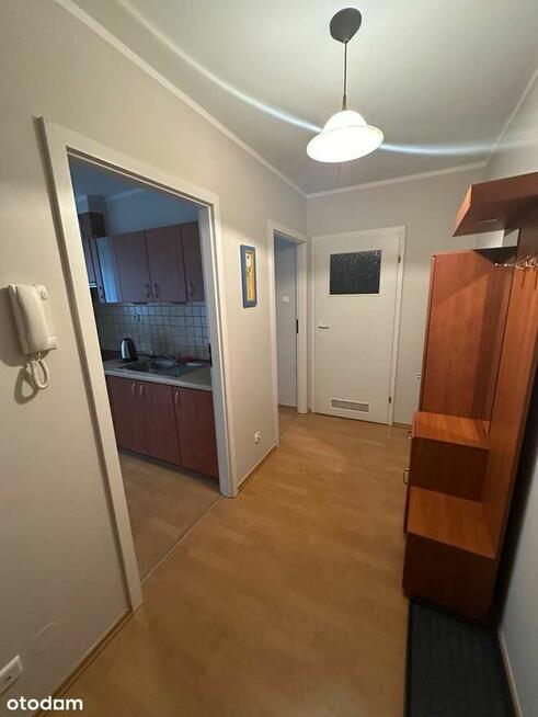 Al. M. Kromera, 2 pokoje, balkon, garaż