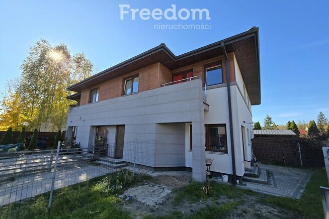 Komfortowy, dwupoziomowy segment mieszkalny.