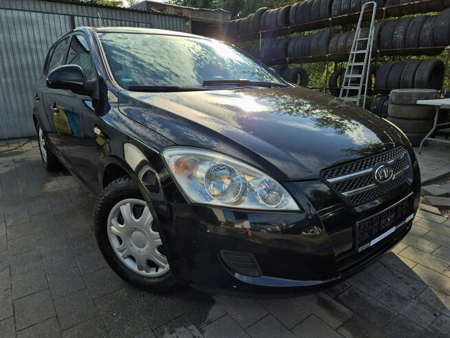 Kia Ceed 1.4 benzyna 109km KLIMATYZACJA bezwypadek SERWIS 2009