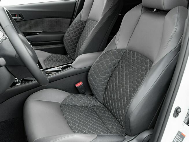 Toyota C-HR WD0287T#1.8 Hybrid Executive Podgrz.f K.cof LED Salon PL VAT23%