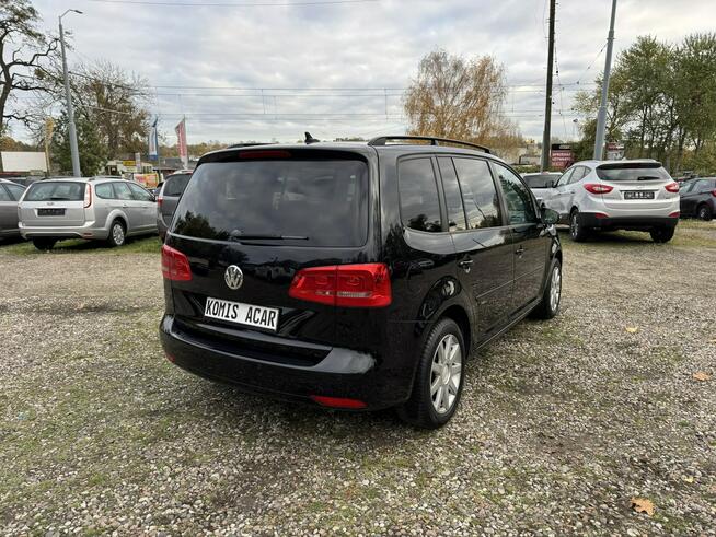 Volkswagen Touran 1.4TSi-140km-6-Bieg.-Nawigacja-Ksenon-PDC-Klimatronik-Tempomt-Komputer
