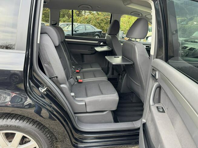 Volkswagen Touran 1.4TSi-140km-6-Bieg.-Nawigacja-Ksenon-PDC-Klimatronik-Tempomt-Komputer