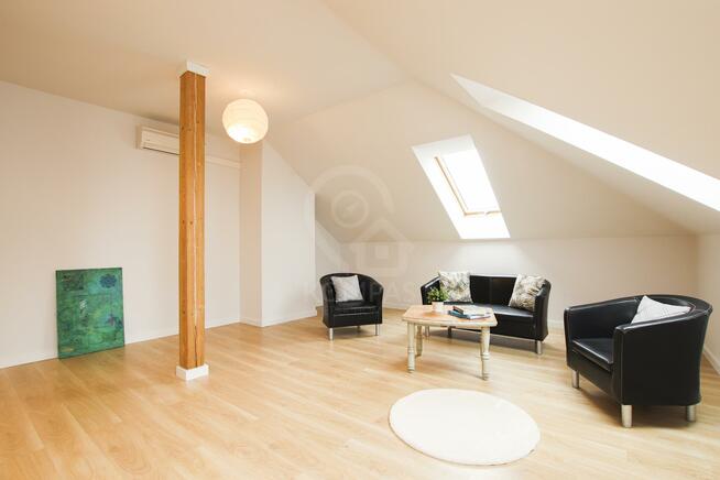 Dom Wojnowice gm. Czernica, Miętowa