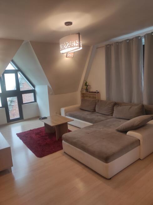 Sprzedam dwupoziomowe mieszkanie w centrum Mikołowa