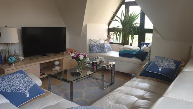 Sprzedam dwupoziomowe mieszkanie w centrum Mikołowa