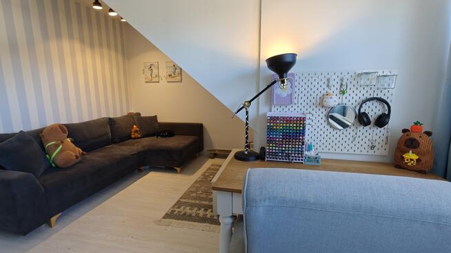 DOM BLIŹNIAK W ŚWIETNEJ LOKALIZACJI