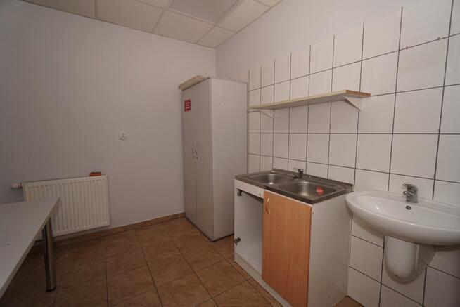 Do wynajęcia budynek handlowo-usługowy - Konin