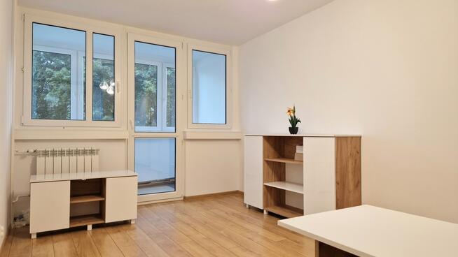 Nowoczesne na 1 piętrze z baloknen duży parking