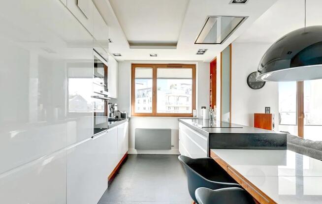 3-pokoje, wymarzone 80m2 fitness, squash, jacuzzi