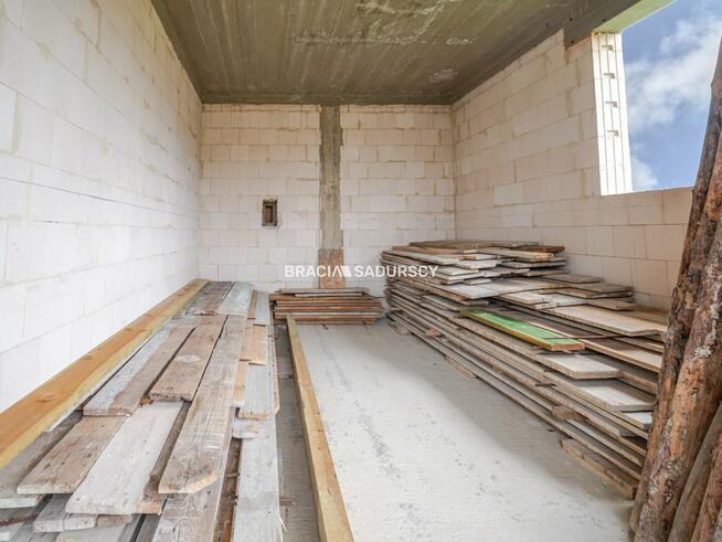 Dom Bębło gm. Wielka Wieś, Lasek