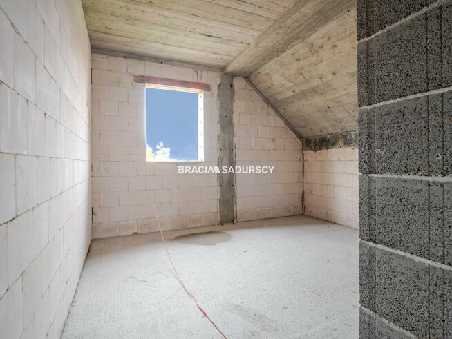 Dom Bębło gm. Wielka Wieś, Lasek