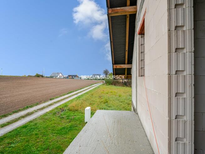 Dom Bębło gm. Wielka Wieś, Lasek