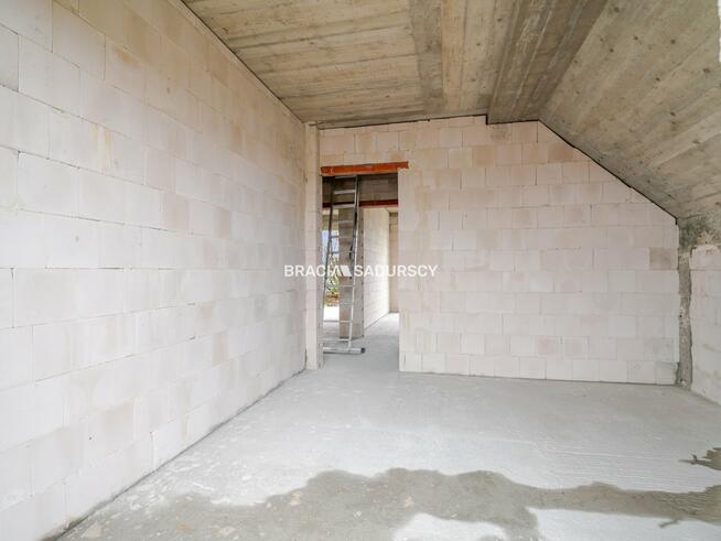 Dom Bębło gm. Wielka Wieś, Lasek