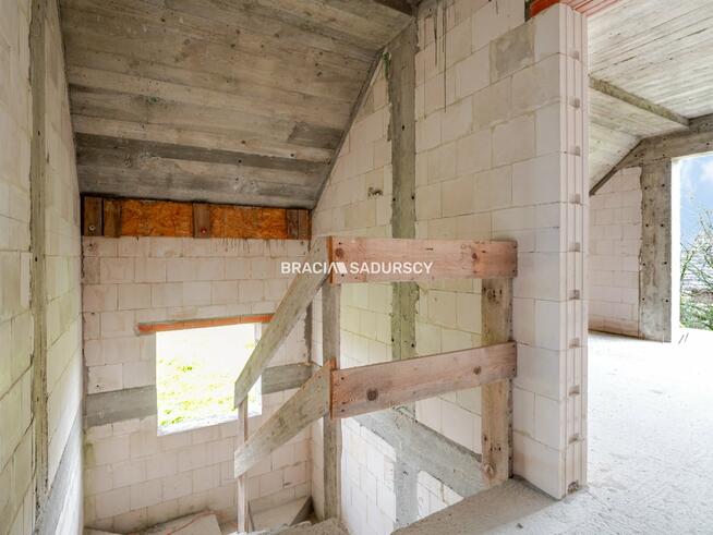 Dom Bębło gm. Wielka Wieś, Lasek