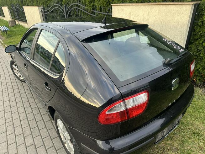 Seat Leon 1,6 MPI, klimatronic, zmieniarka CD, opony wielosezonowe, sport fotele
