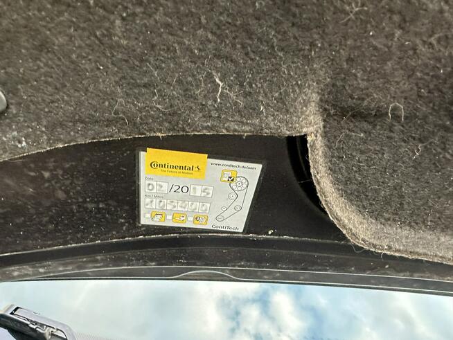 Seat Leon 1,6 MPI, klimatronic, zmieniarka CD, opony wielosezonowe, sport fotele