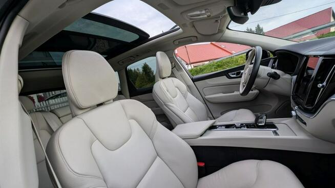 Volvo XC 60 Plug-in 4x4 kamera cofania