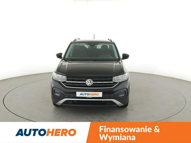 Volkswagen T-Cross klimatyzacja grzane fotele czujniki parkowania