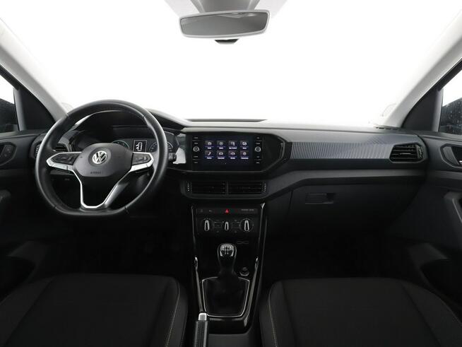 Volkswagen T-Cross klimatyzacja grzane fotele czujniki parkowania