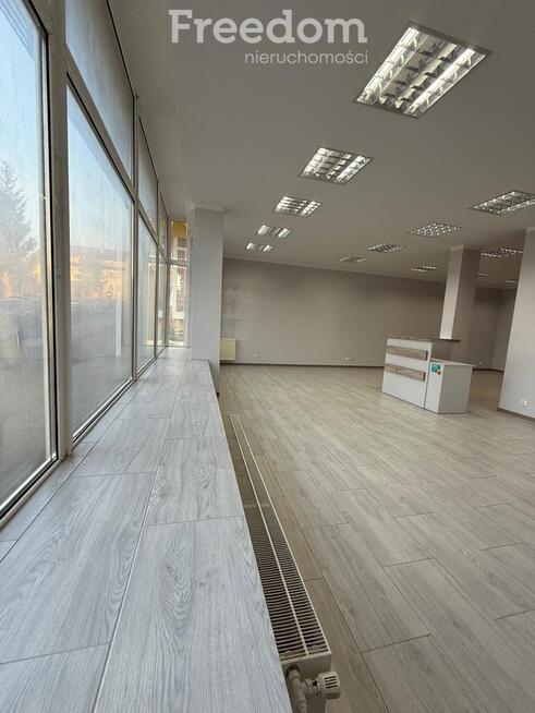 Atrakcyjny lokal w Debrznie w centrum miasta.